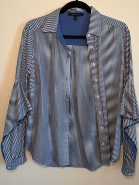 BCBGMaxAzria Blue Textured Top